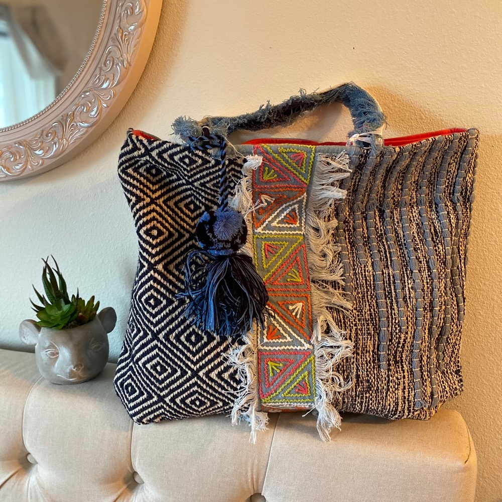 PERFECT BEACH DAY TOTE - DENIM LOOK
